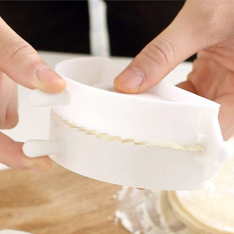 3-Piece Dumpling Maker Set – Plastic Mold & Clip Tool